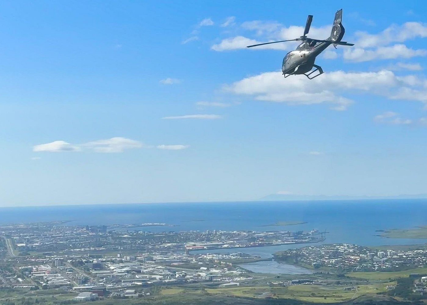 Helicopter Tour with Mountain Summit Landing from Reykjavik - Photo 3
