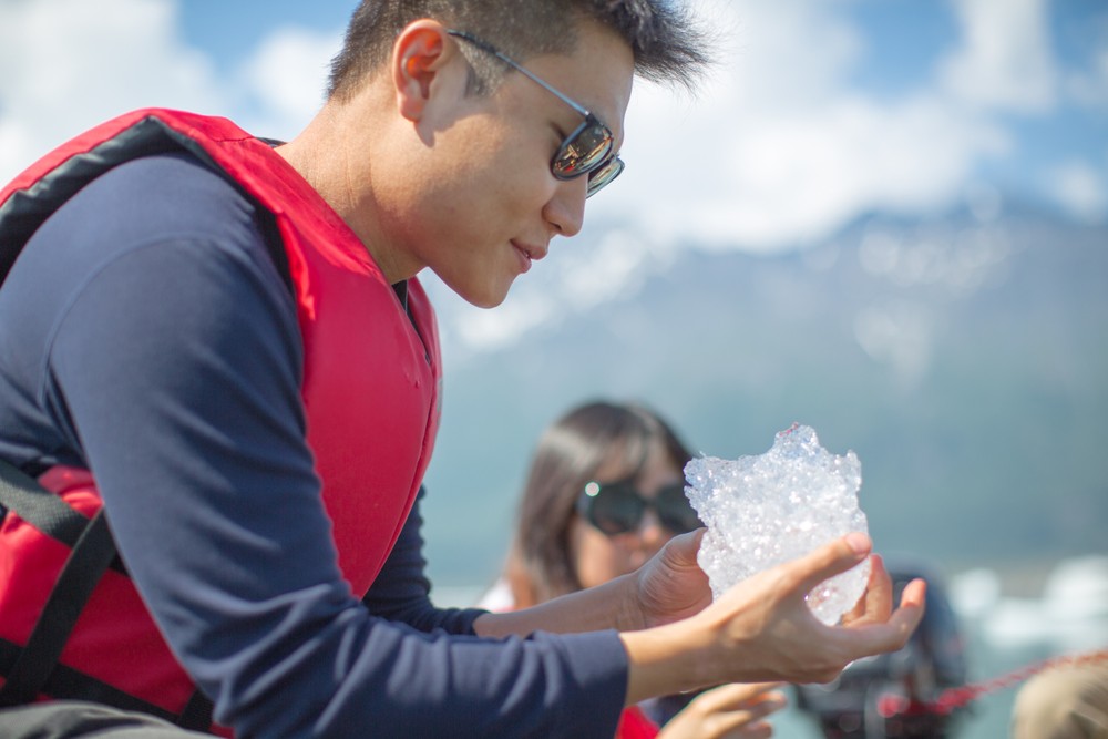 Heli Glacier Iceberg Raft Tour - Seward