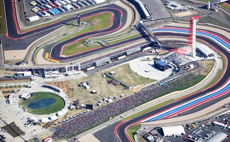 Awesome Circuit of the Americas Helicopter Tour – The Ultimate F1 Aerial Experience - Photo 2