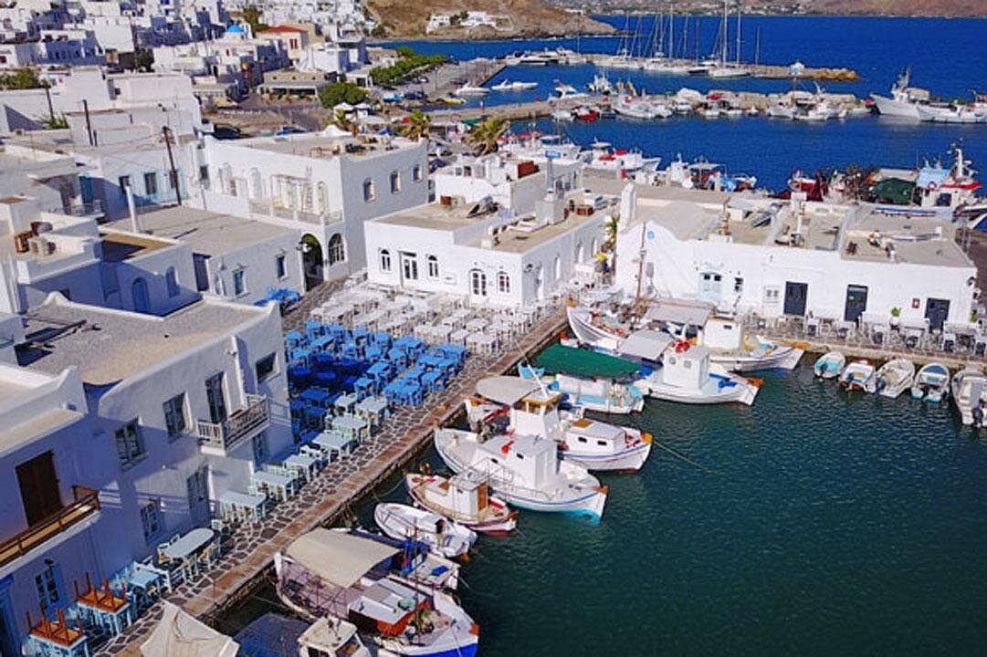 Private Helicopter Transfer from Santorini to Paros - Photo 3