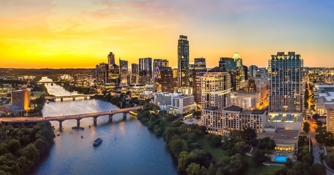 Beautiful Sunset Helicopter Tour: Austin’s #1 Romantic Experience