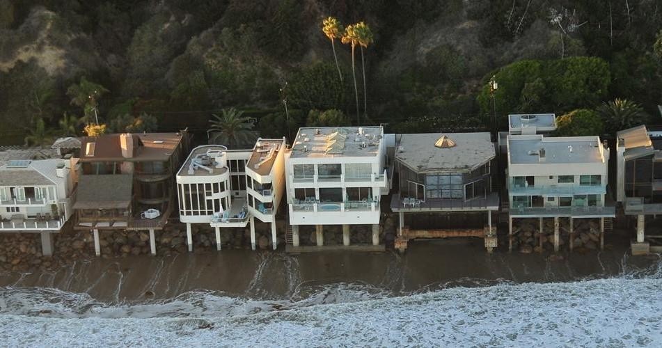 Hollywood & The Beach Helicopter Tour - Photo 3