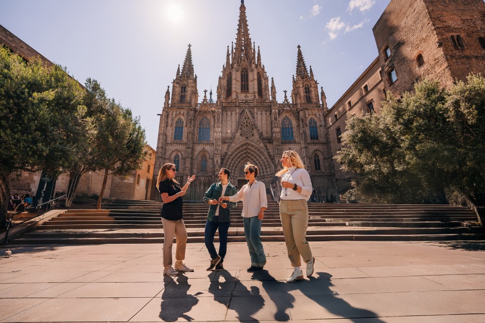 360º Barcelona SkyWalk: Helicopter Flight, Walking Tour & Boat Ride - Photo 2