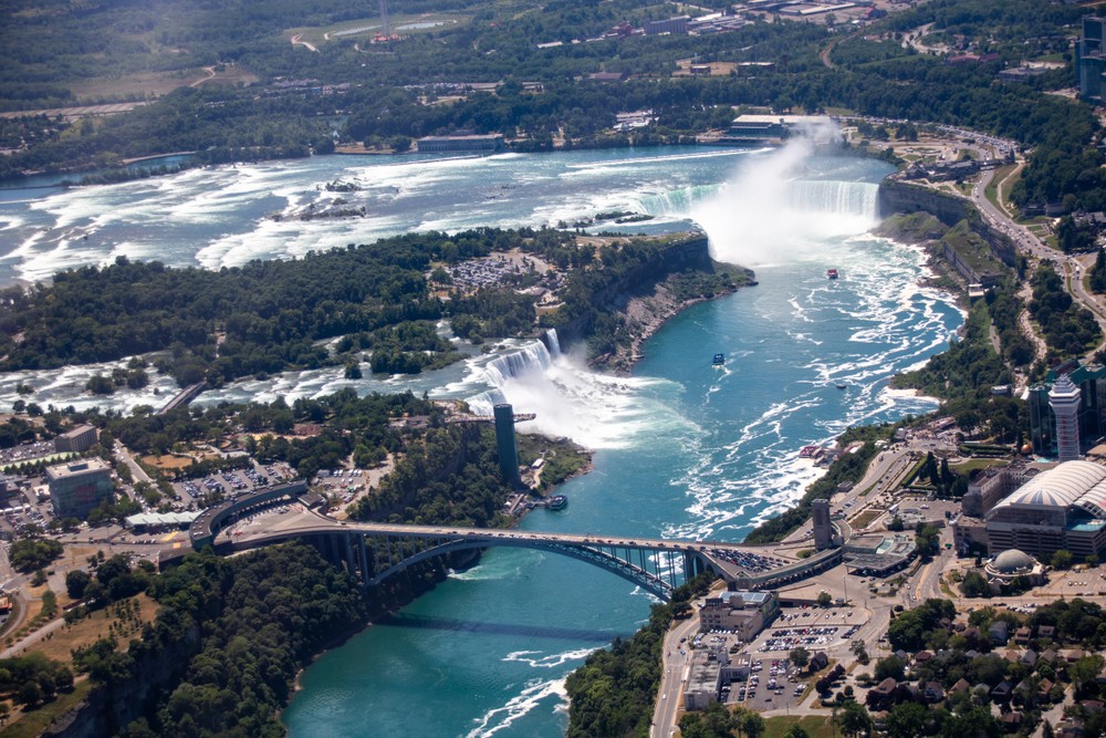 Niagara Falls Day Trip from Manhattan